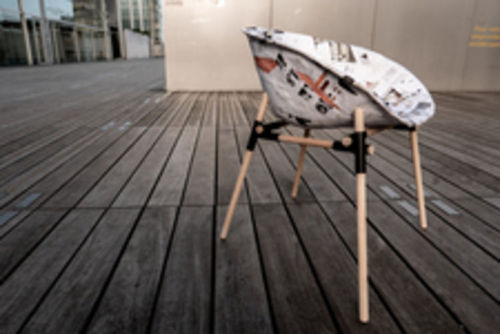 Dans la rubrique "cr&eacute;ativit&eacute;" : une chaise en papier ! (recherche prod